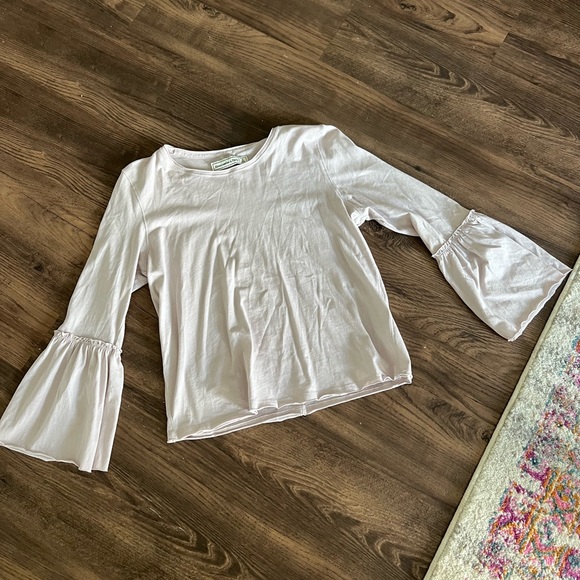 Abercrombie & fitch light purple bell sleeve top - Picture 1 of 4